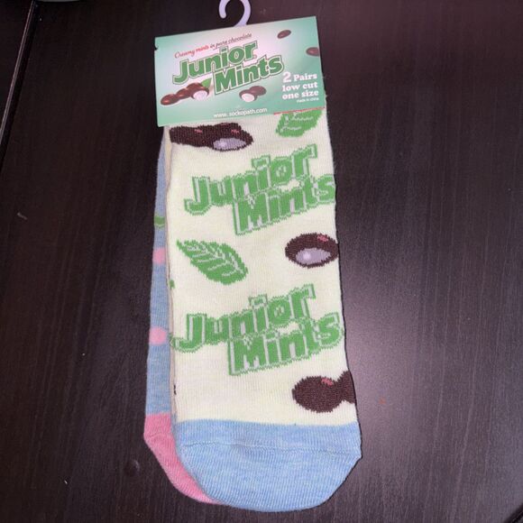 Junior Mints Candy Ankle Socks 2 Pair Crew Size OS Low Cut Creamy Socksopath New - Picture 2 of 5